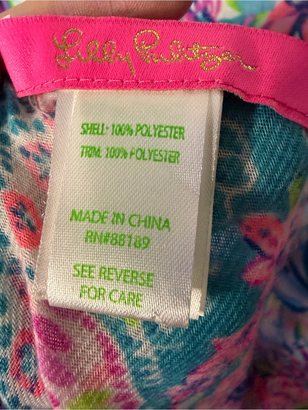 Lilly Pulitzer tropical print scarf with Tassel trim resort vacation bright - Picture 2 of 2